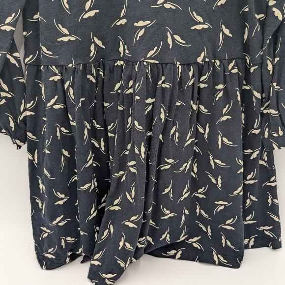 Maeve Boho Feather Print Peasant Blouse Tunic Black Cottagecore Medium V- Neck - Picture 8 of 12